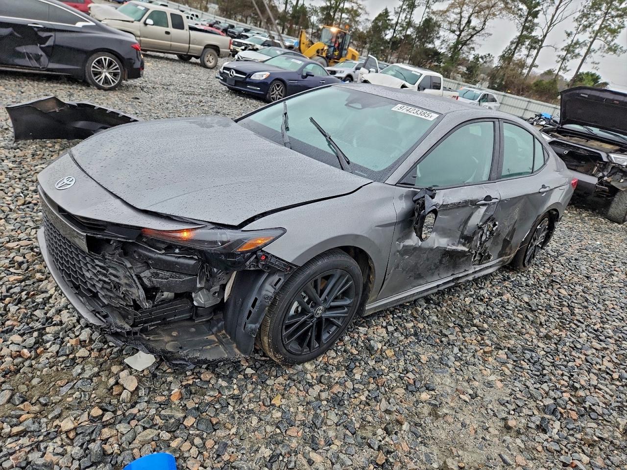 2025 TOYOTA CAMRY