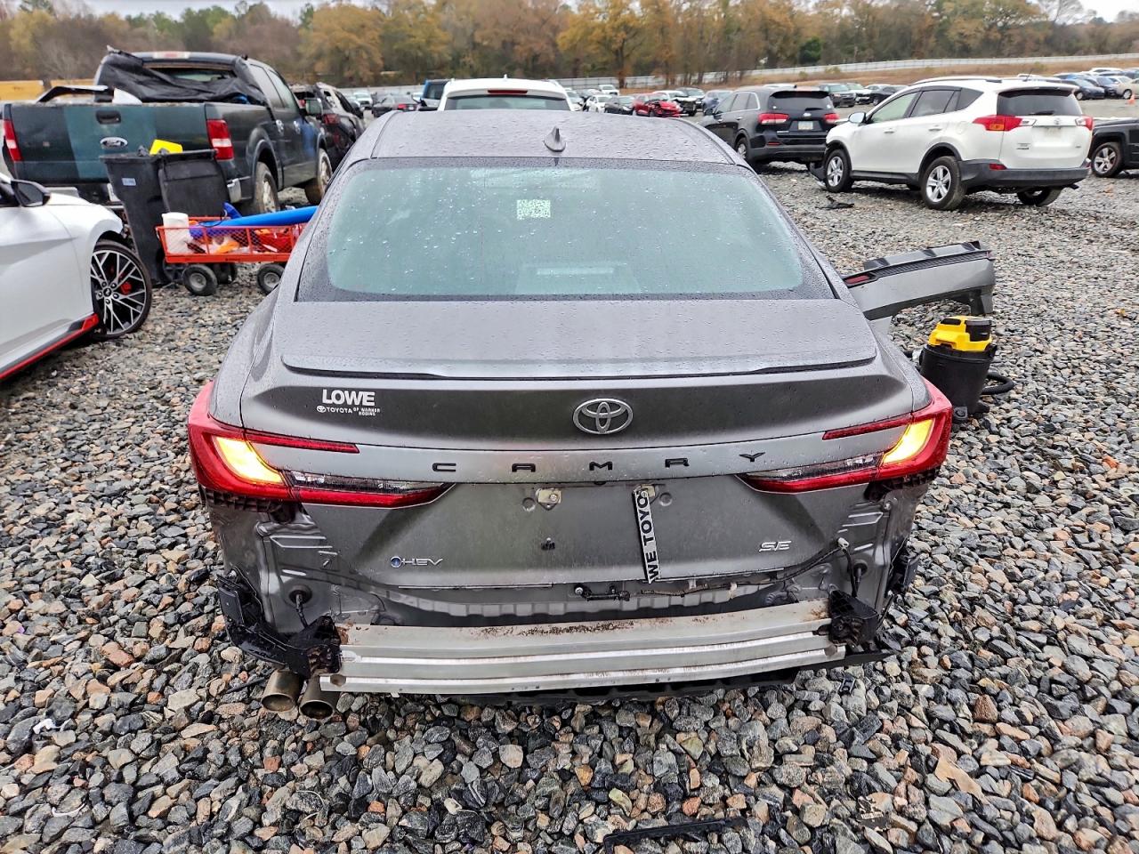 2025 TOYOTA CAMRY XSE photo 6