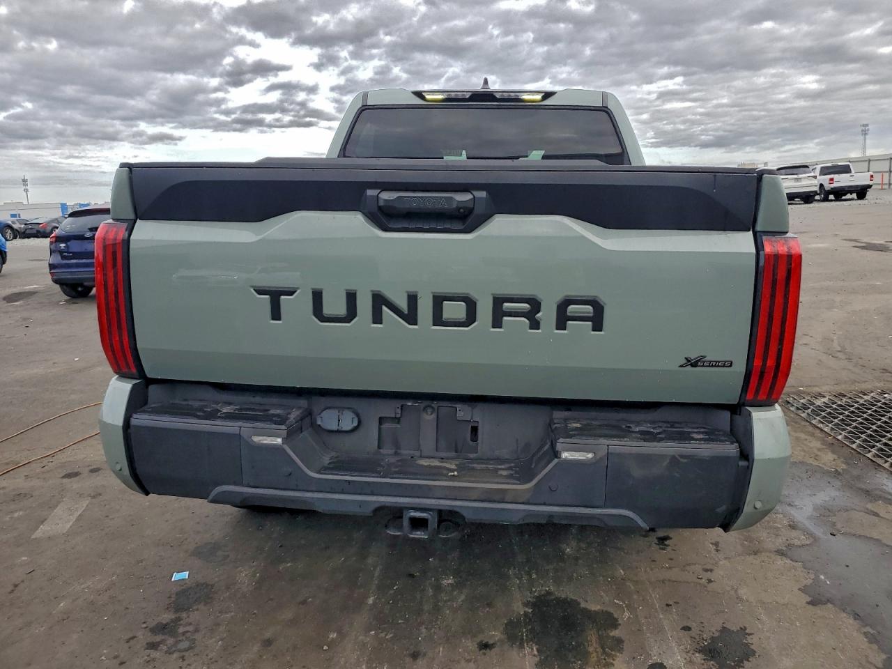 2024 TOYOTA TUNDRA CREWMAX SR photo 6