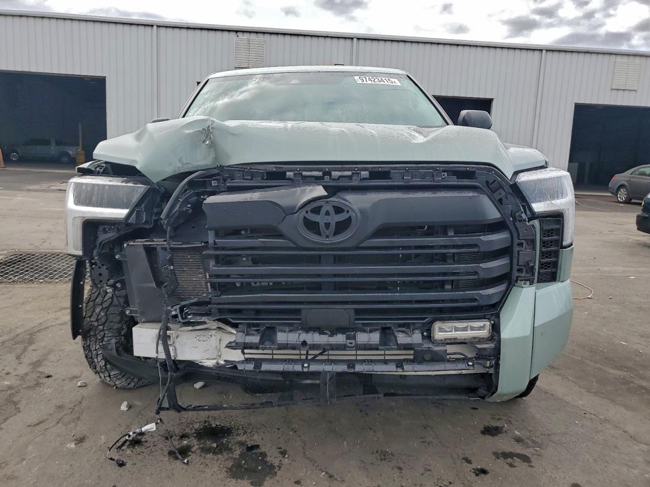 2024 TOYOTA TUNDRA CREWMAX SR photo 5