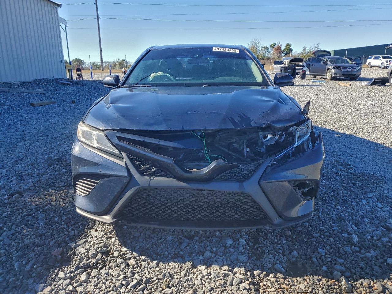 2018 TOYOTA CAMRY SE photo 5