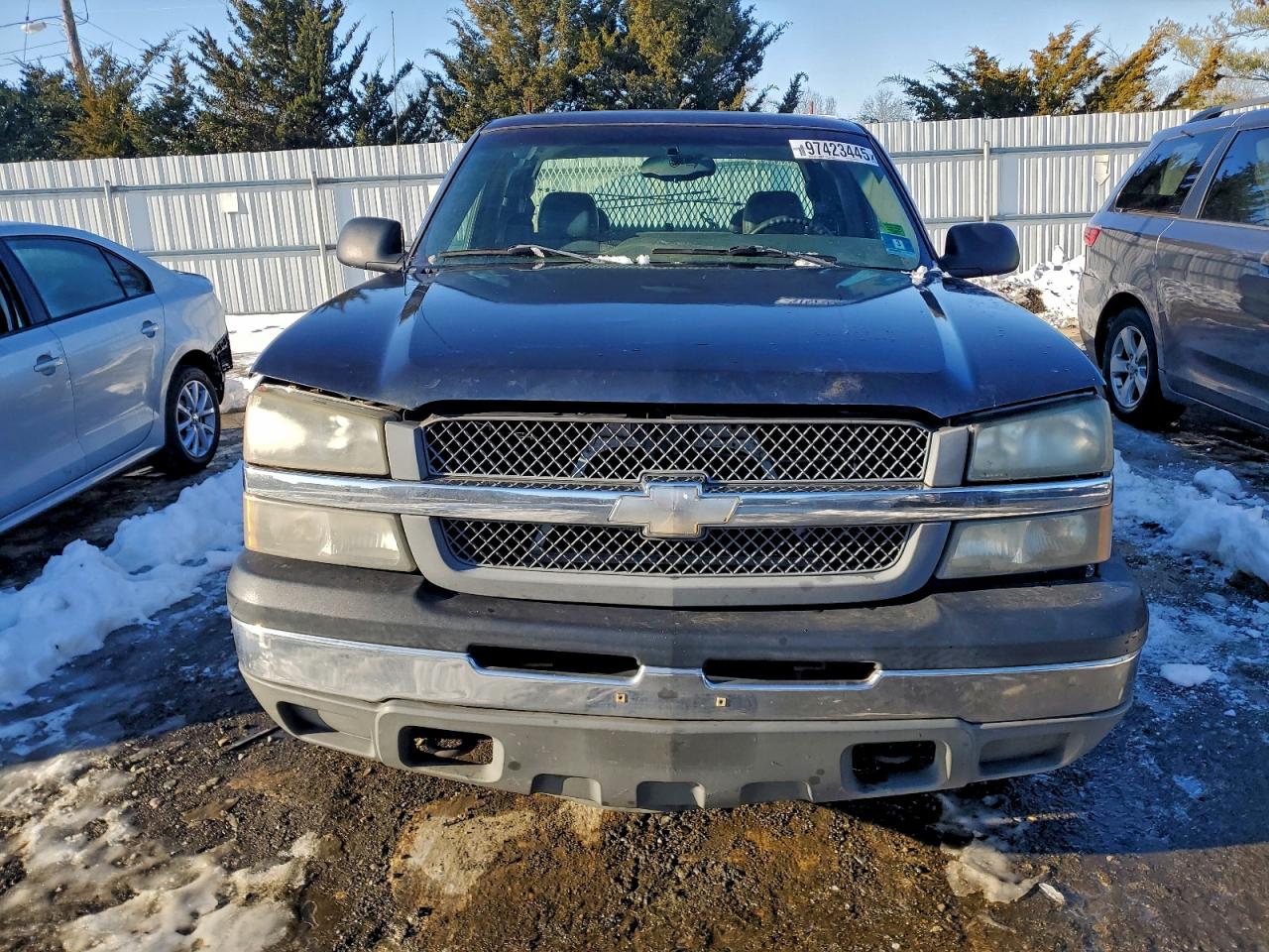 2004 CHEVROLET SILVERADO C1500 photo 5
