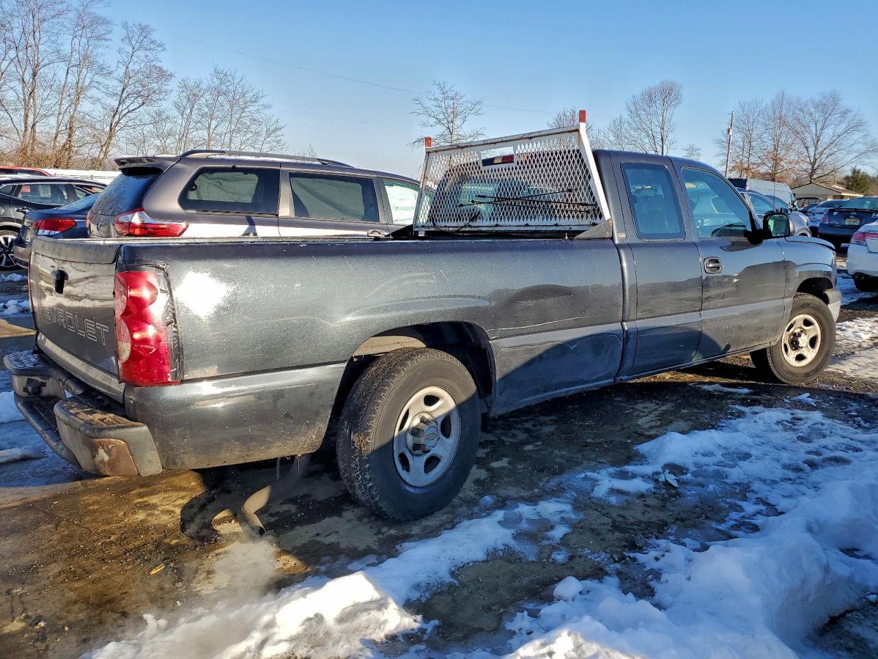 2004 CHEVROLET SILVERADO C1500 photo 3