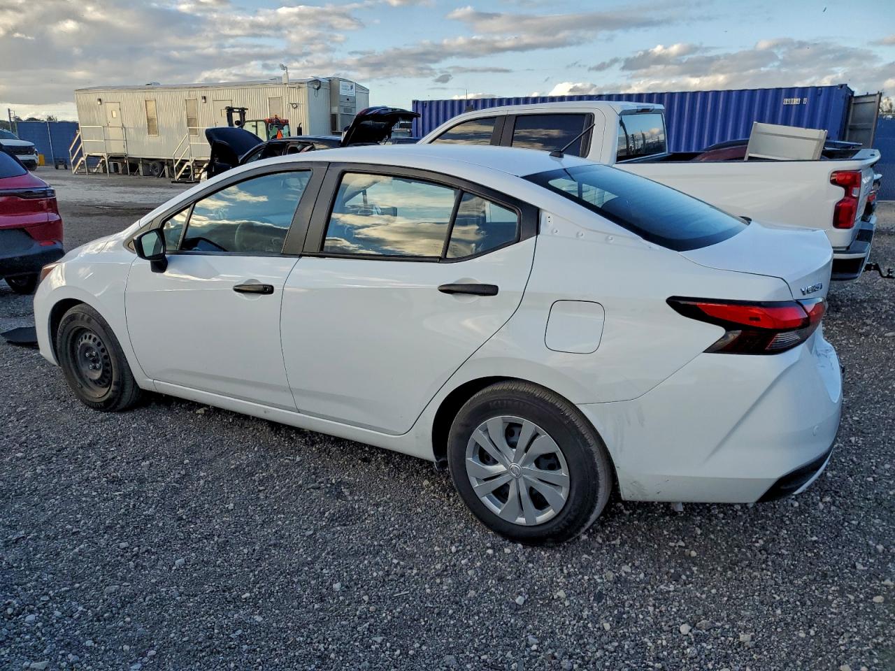 2025 NISSAN VERSA S photo 2