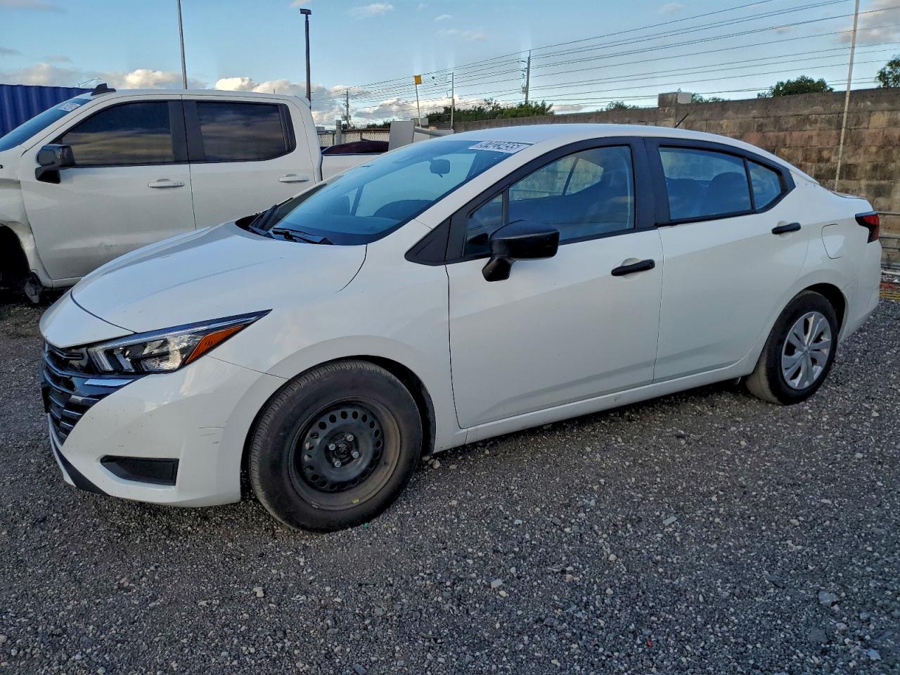 2025 NISSAN VERSA