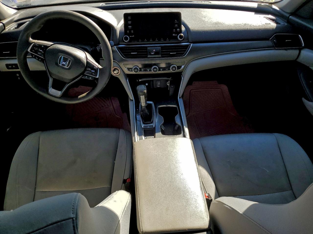 2018 HONDA ACCORD LX photo 8