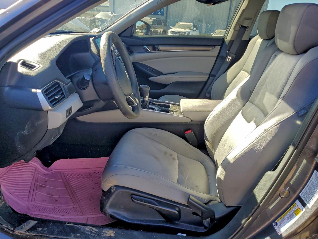 2018 HONDA ACCORD LX photo 7
