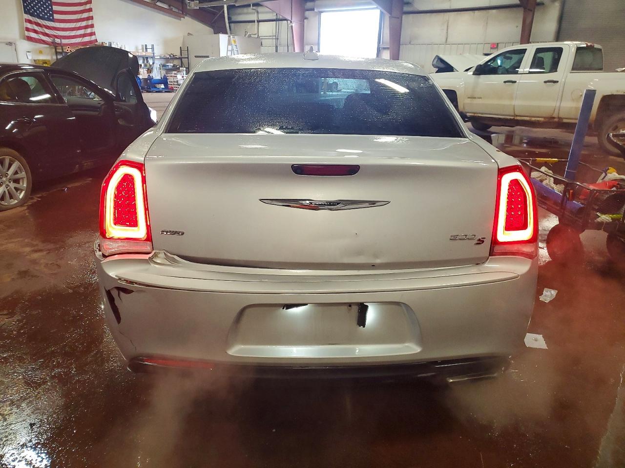 2020 CHRYSLER 300 S photo 11