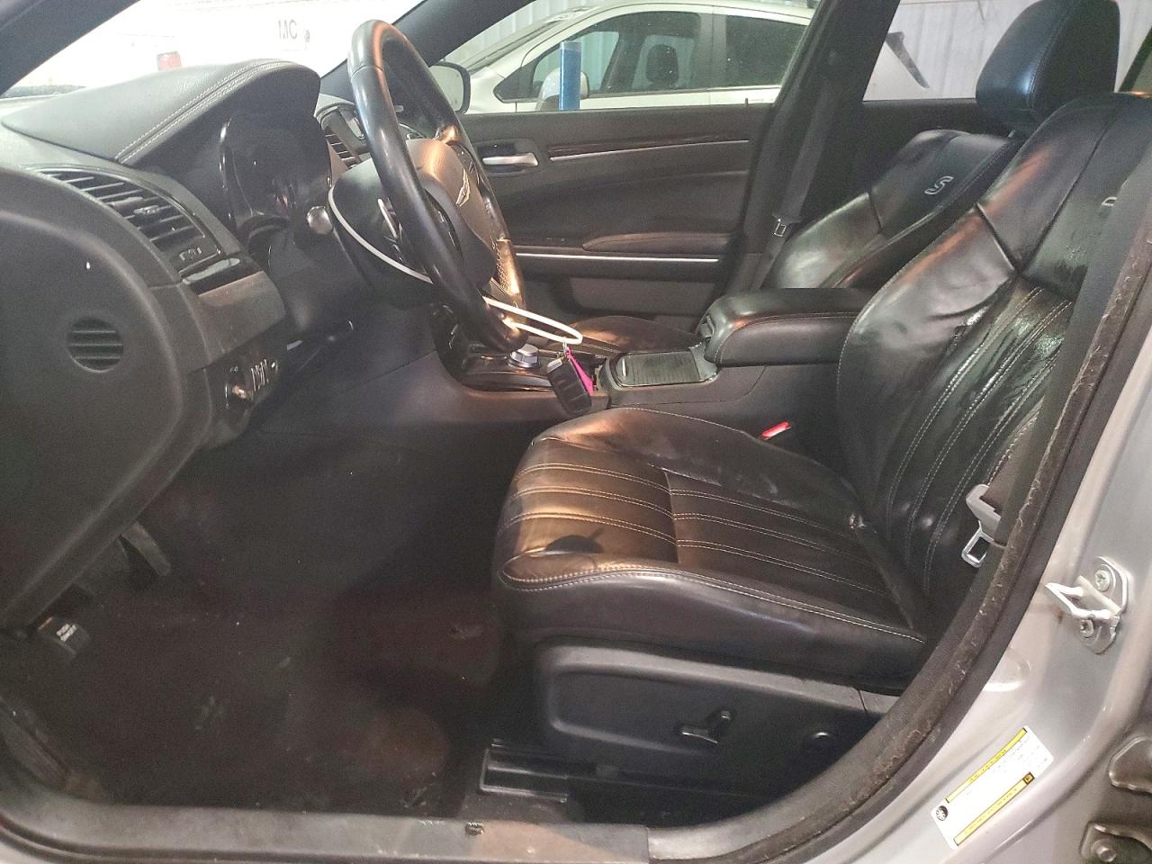 2020 CHRYSLER 300 S photo 13