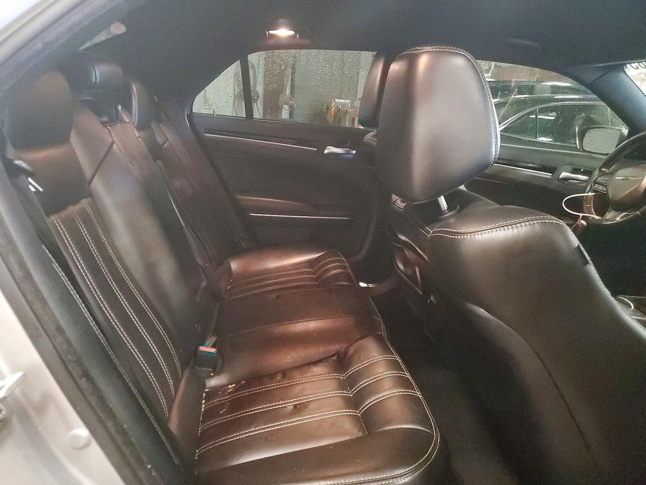 2020 CHRYSLER 300 S photo 19