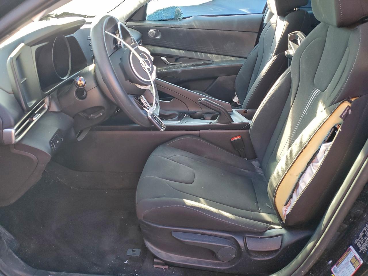 2022 HYUNDAI ELANTRA SEL photo 13