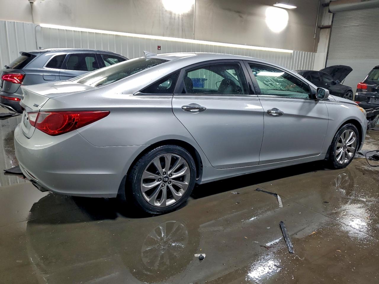 2013 HYUNDAI SONATA SE photo 3
