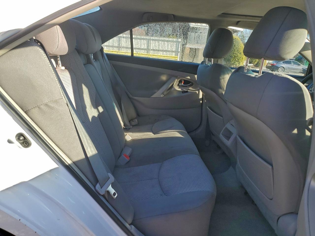 2011 TOYOTA CAMRY BASE photo 10