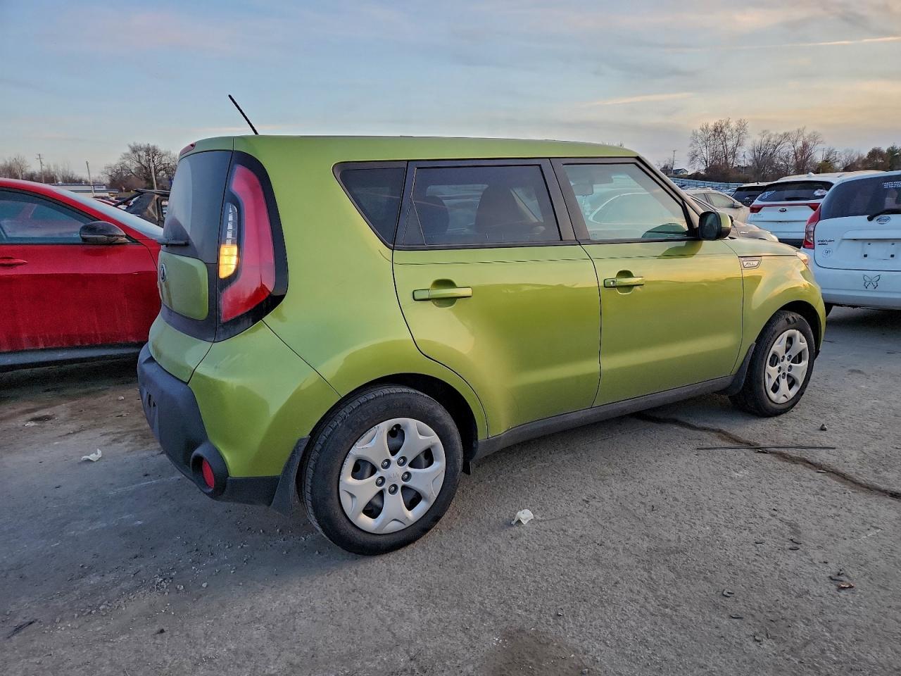 2015 KIA SOUL photo 3
