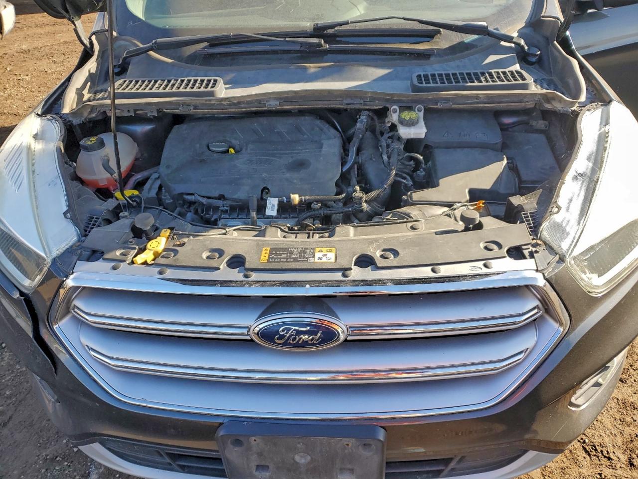 2017 FORD ESCAPE SE photo 12