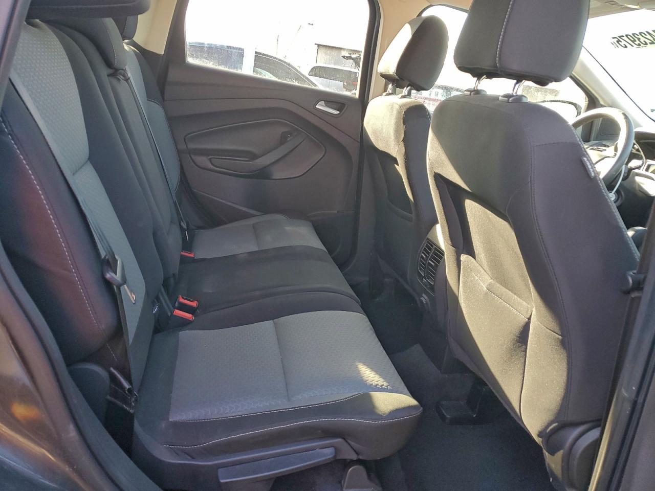 2017 FORD ESCAPE SE photo 11