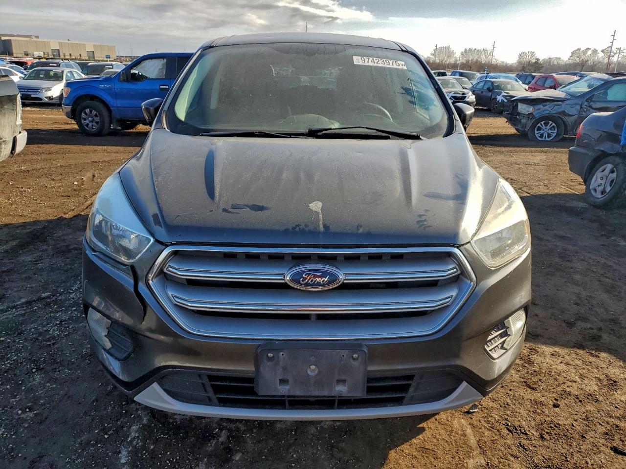 2017 FORD ESCAPE SE photo 5