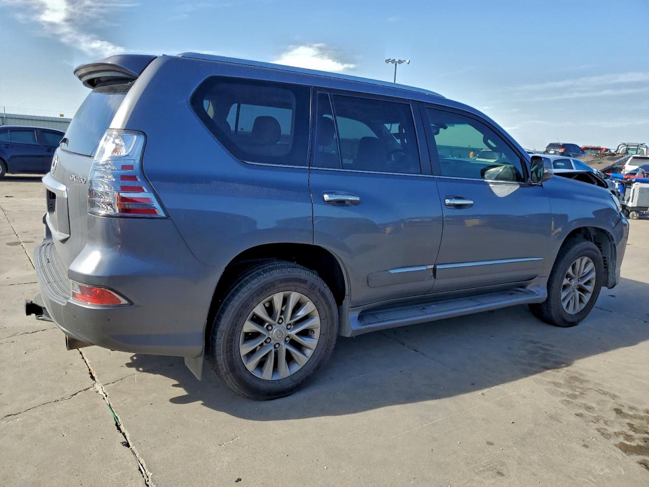 2019 LEXUS GX 460 photo 3