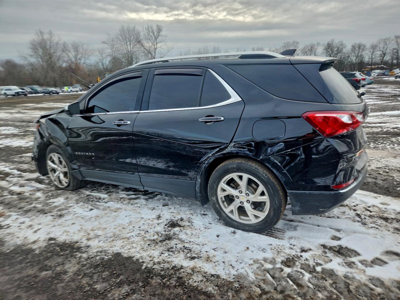 2020 CHEVROLET EQUINOX PREMIER photo 2