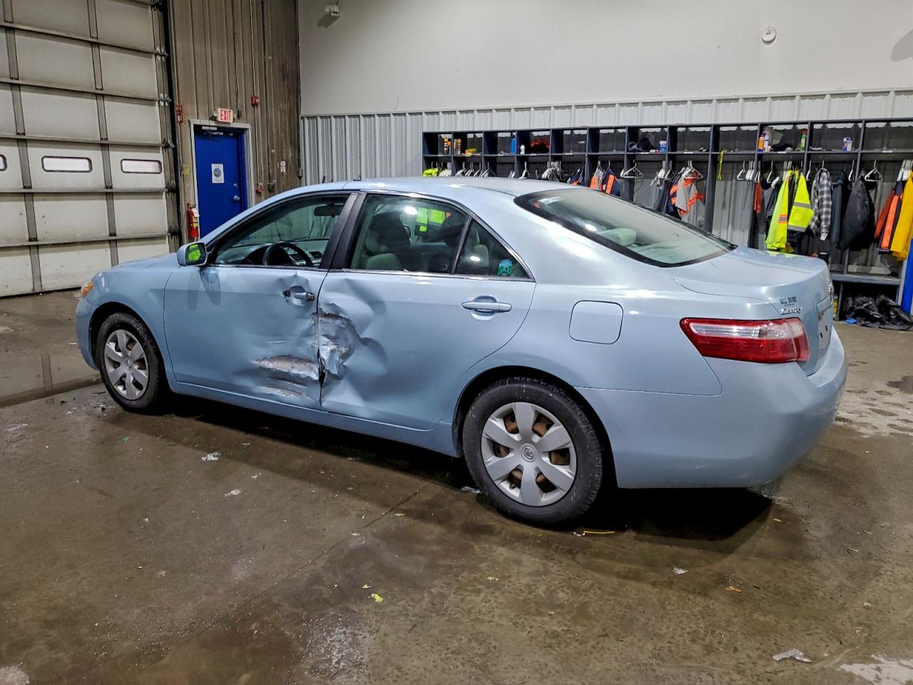 2008 TOYOTA CAMRY CE photo 2