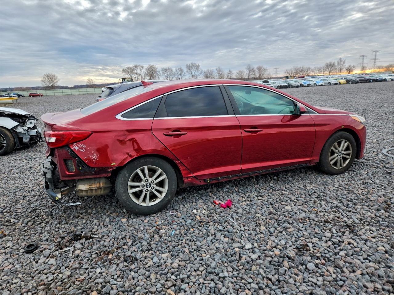 2015 HYUNDAI SONATA SE photo 3