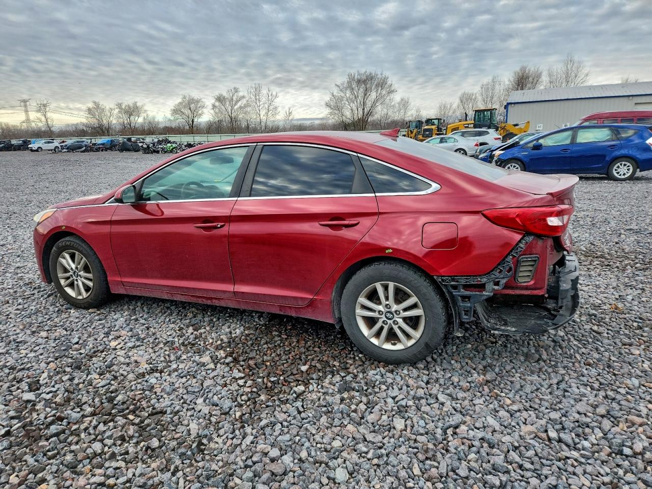 2015 HYUNDAI SONATA SE photo 2
