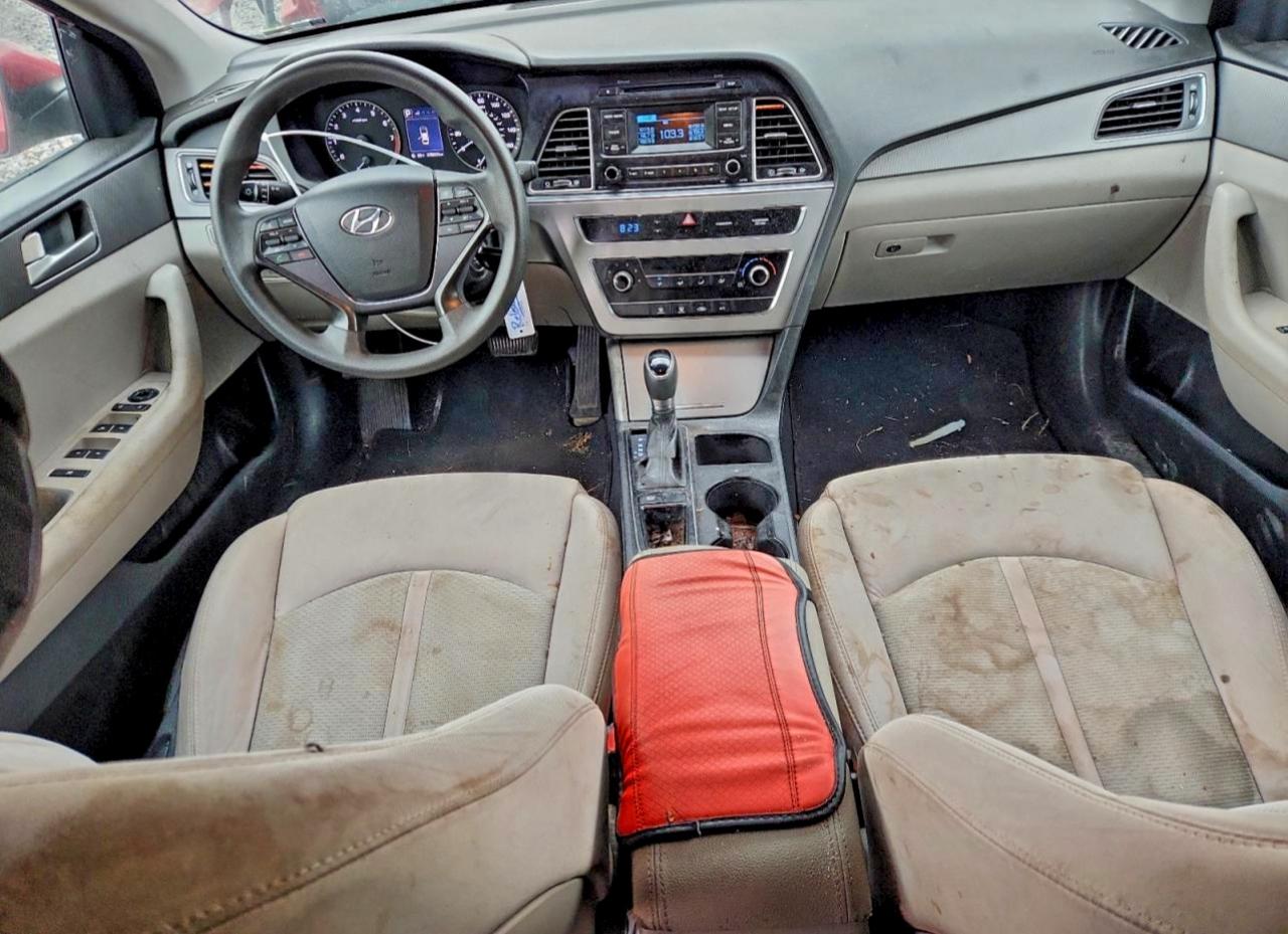 2015 HYUNDAI SONATA SE photo 8