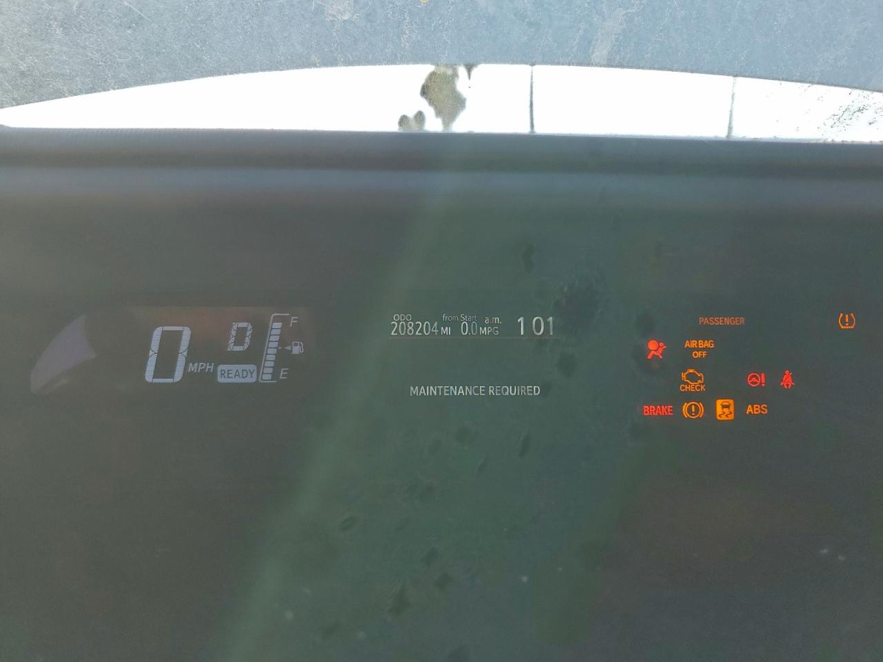 2015 TOYOTA PRIUS C TWO photo 9