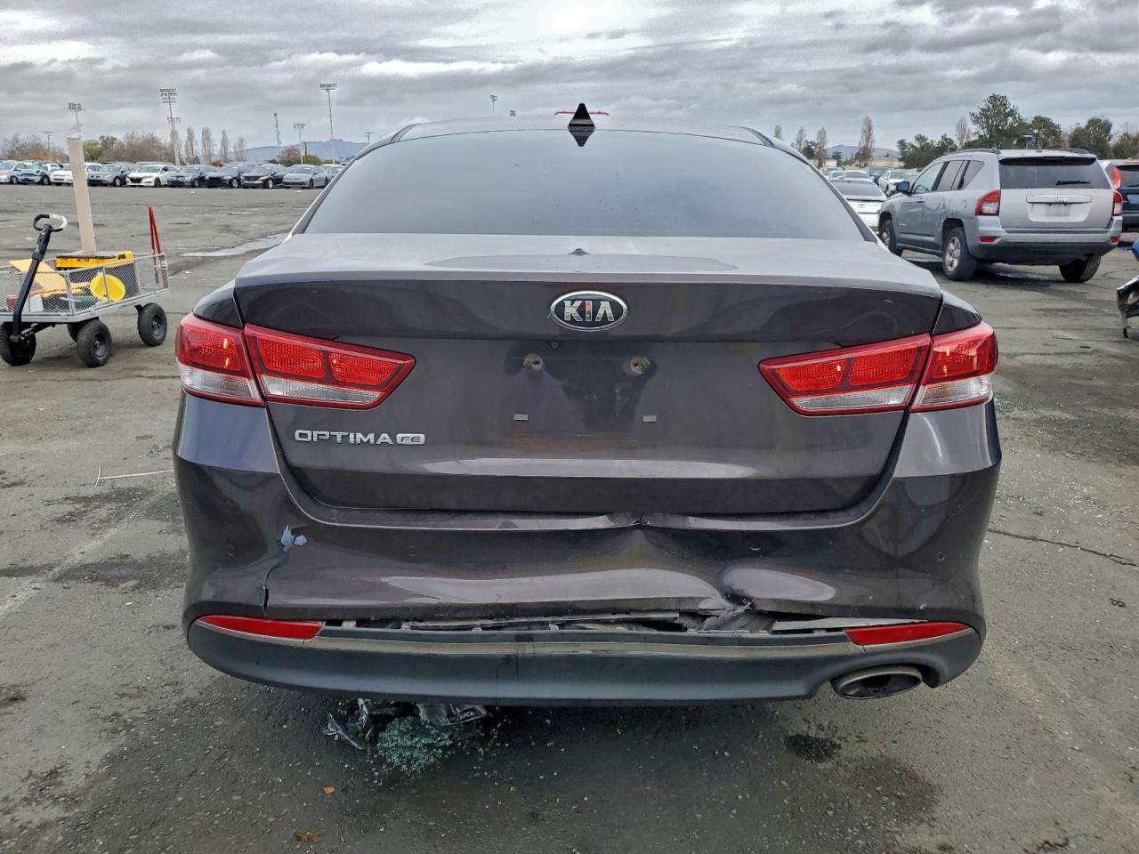 2018 KIA OPTIMA LX photo 6
