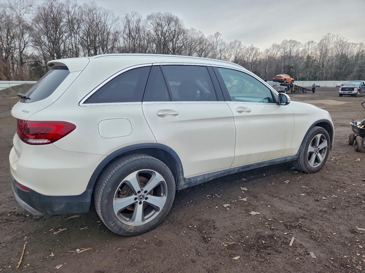 2020 MERCEDES-BENZ GLC 300 4MATIC photo 3