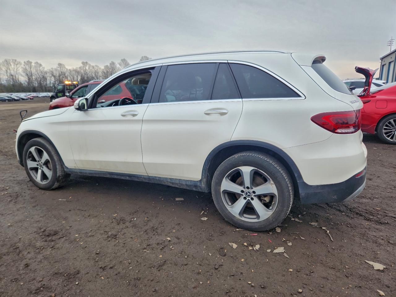 2020 MERCEDES-BENZ GLC 300 4MATIC photo 2