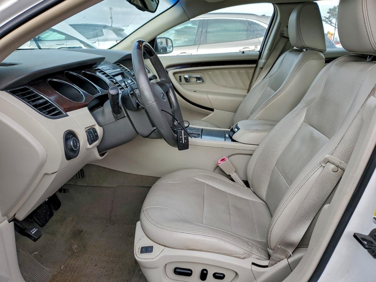 2010 FORD TAURUS LIMITED photo 7