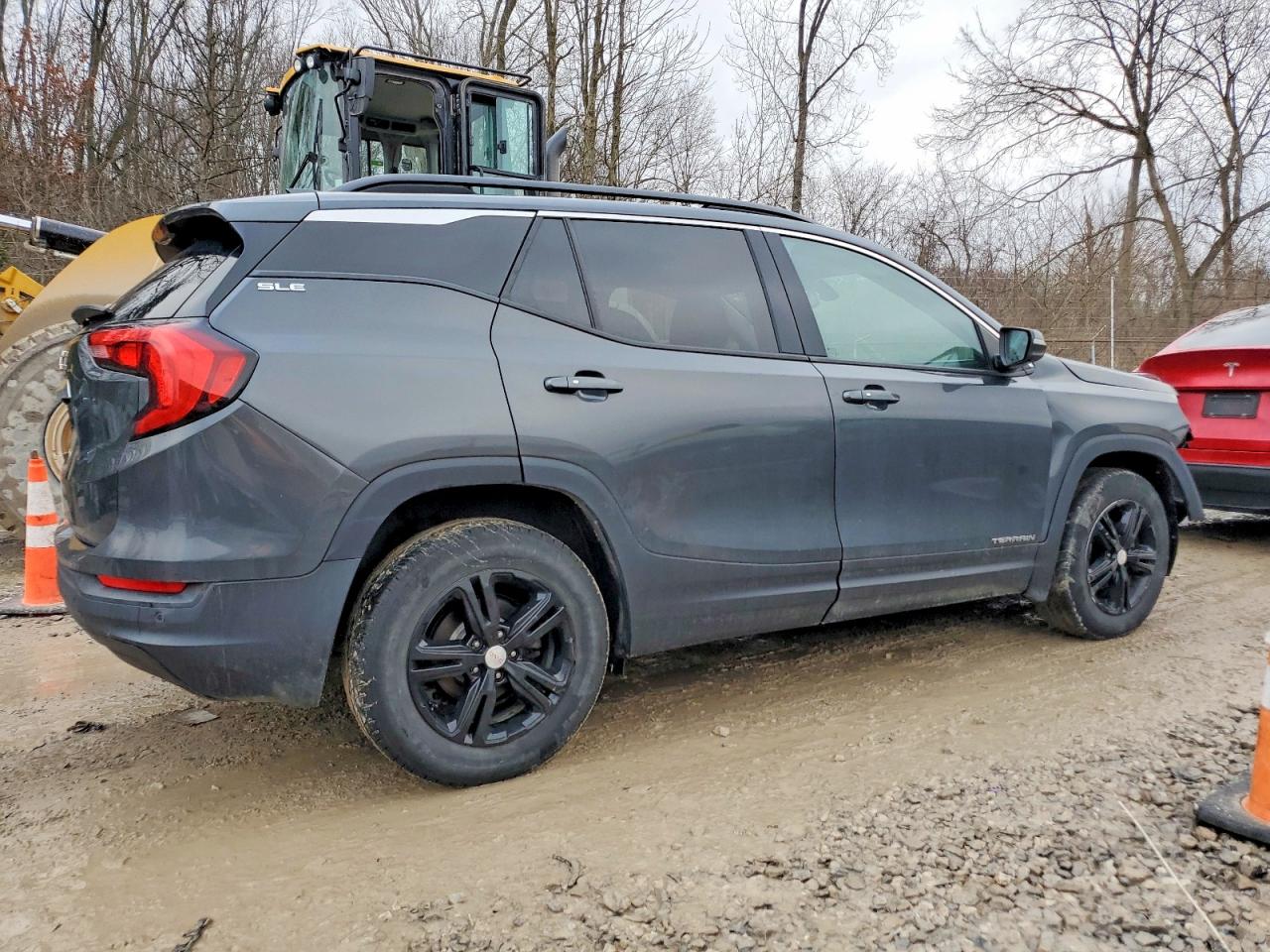 2018 GMC TERRAIN photo 5