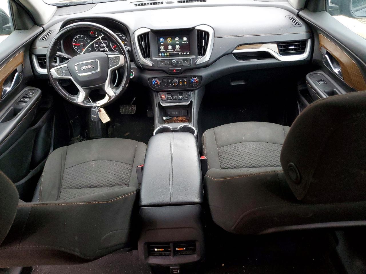 2018 GMC TERRAIN photo 15