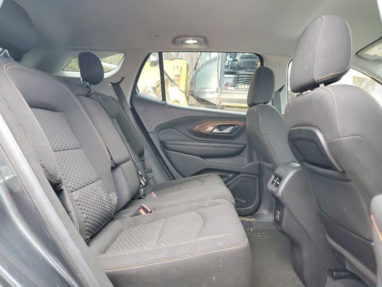 2018 GMC TERRAIN photo 21