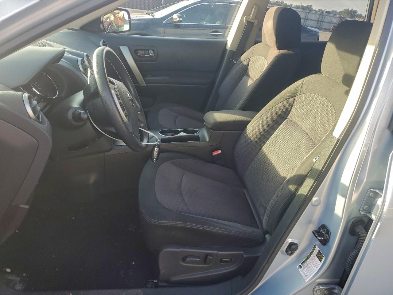 2011 NISSAN ROGUE S photo 13