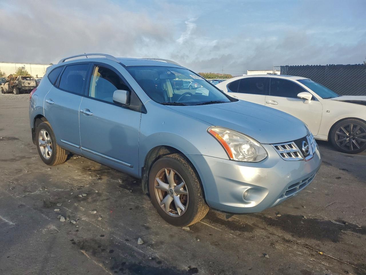 2011 NISSAN ROGUE S photo 7