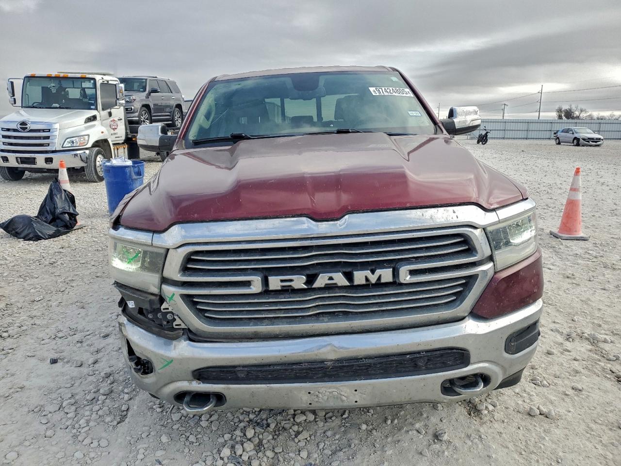 2019 RAM 1500 LARAMIE photo 5