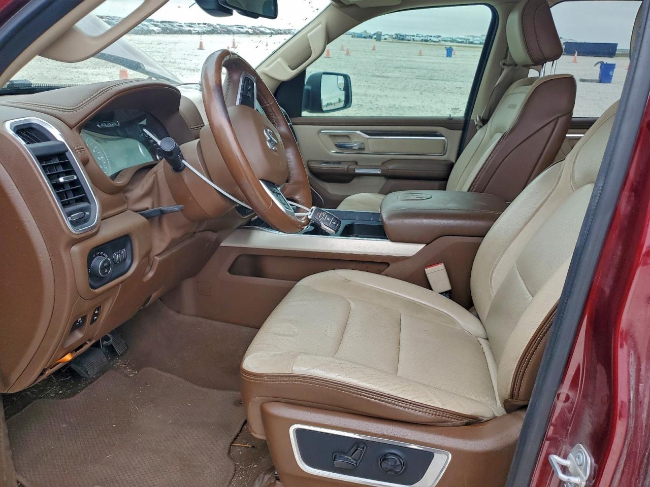 2019 RAM 1500 LARAMIE photo 7