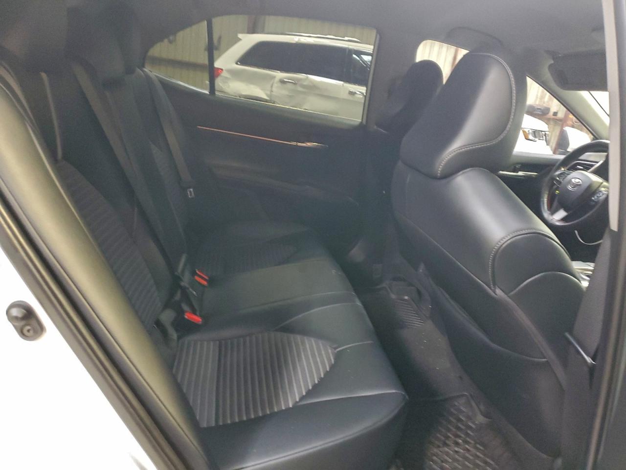 2021 TOYOTA CAMRY SE photo 10