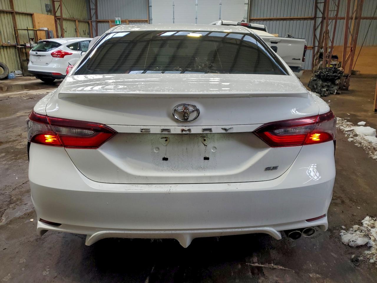 2021 TOYOTA CAMRY SE photo 6