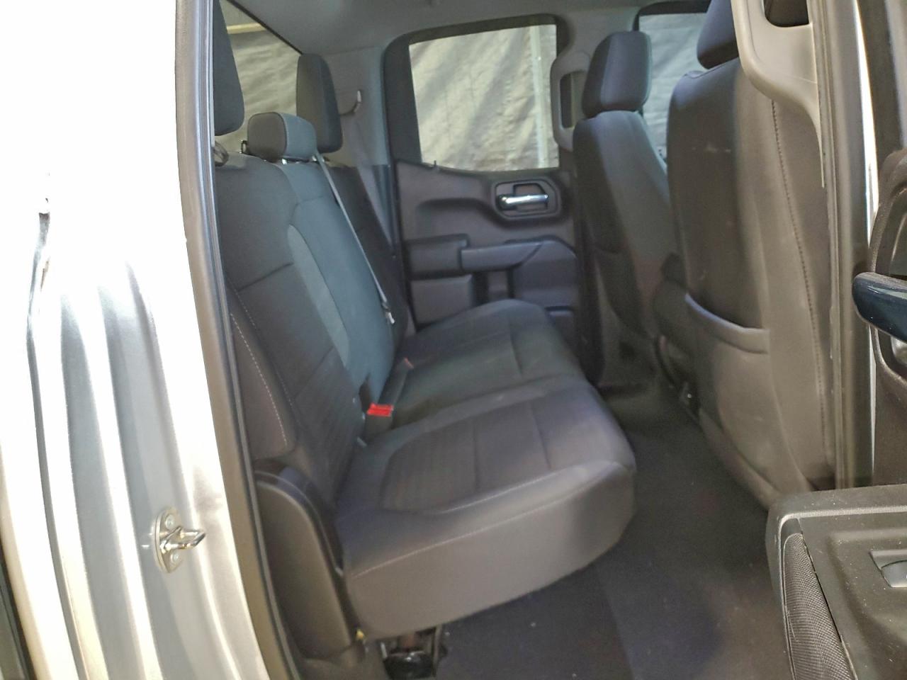 2020 CHEVROLET SILVERADO K1500 LT photo 10