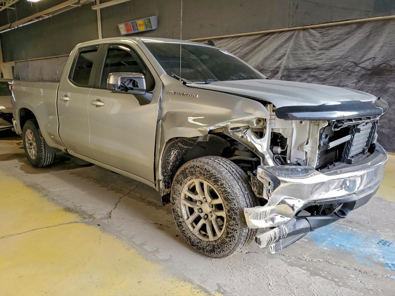 2020 CHEVROLET SILVERADO K1500 LT photo 4