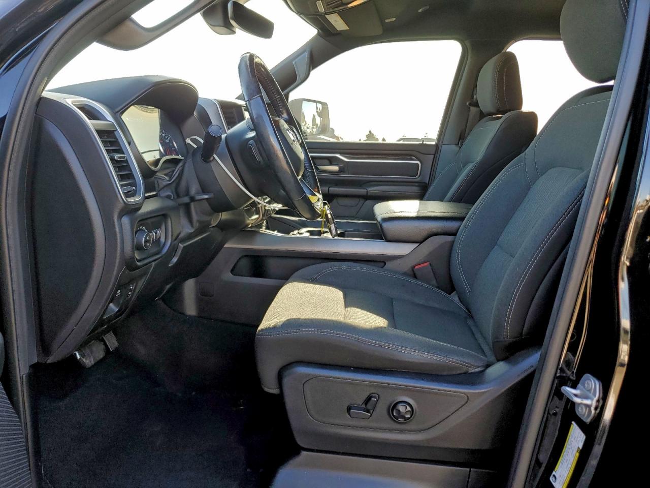 2019 RAM 1500 BIG HORN/LONE STAR photo 7