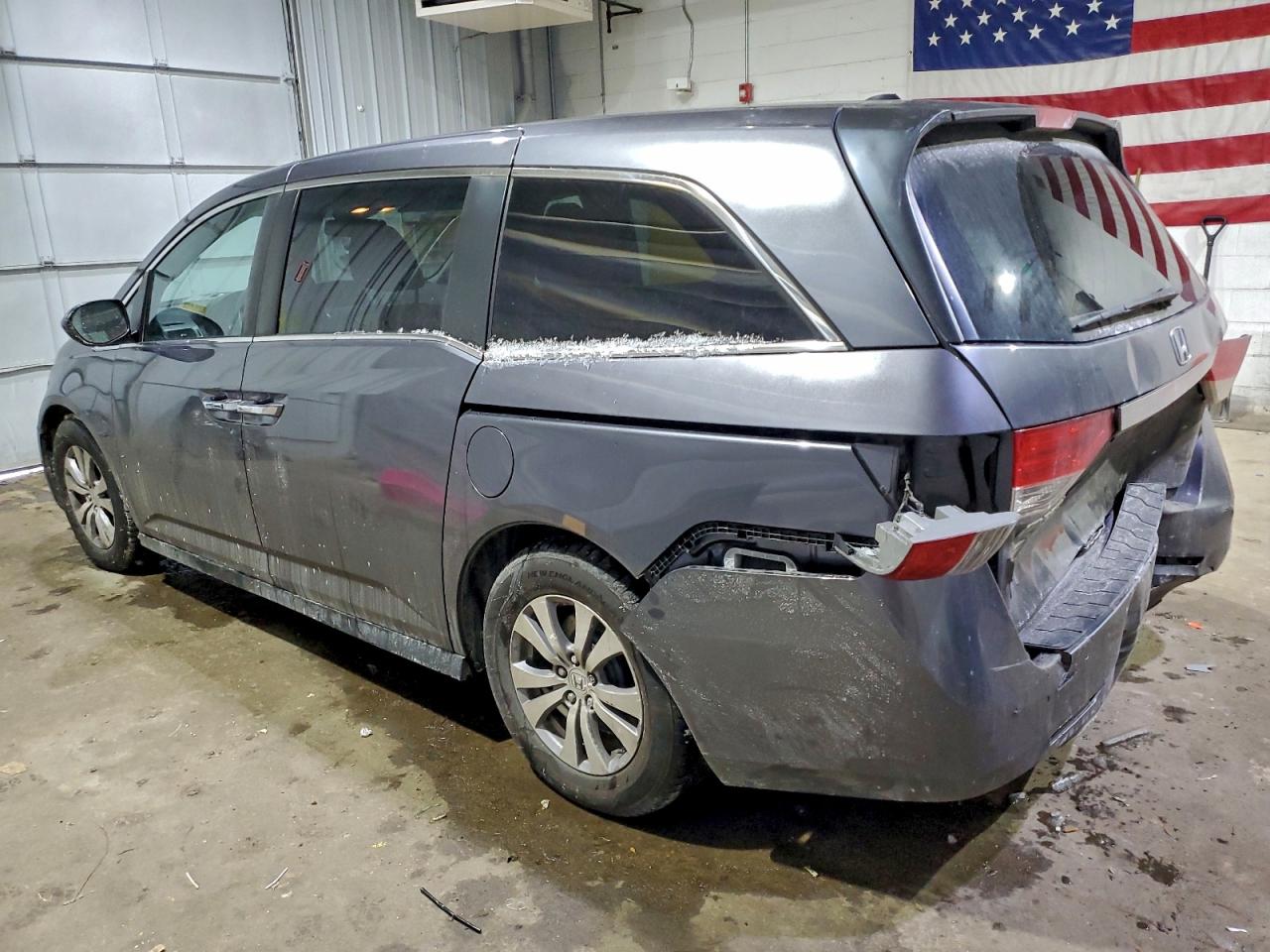 2016 HONDA ODYSSEY EXL photo 2