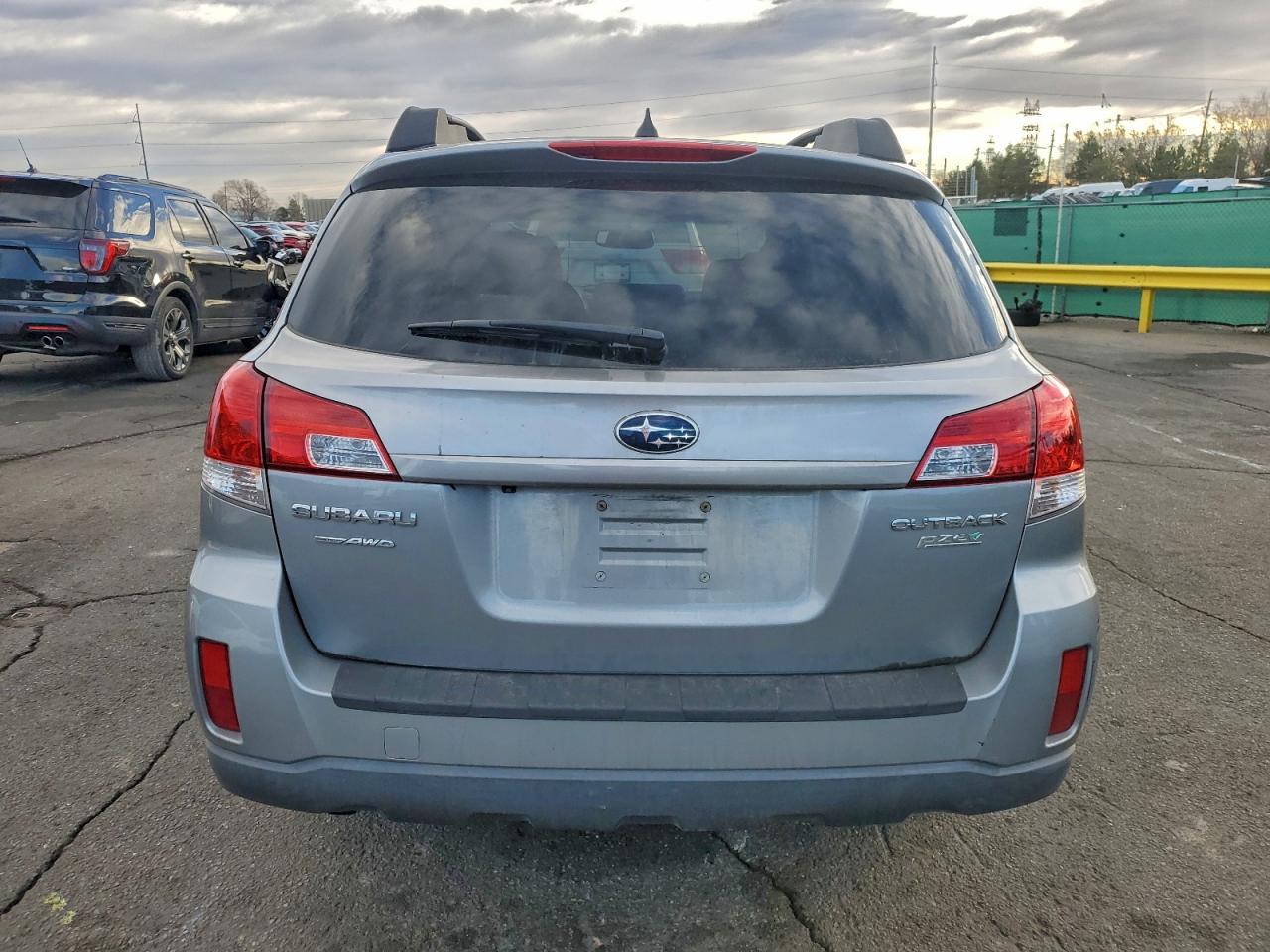 2011 SUBARU OUTBACK 2.5I LIMITED photo 6