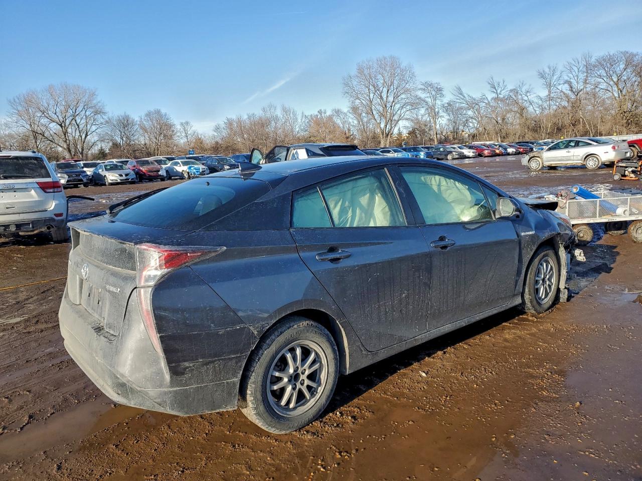2016 TOYOTA PRIUS photo 5