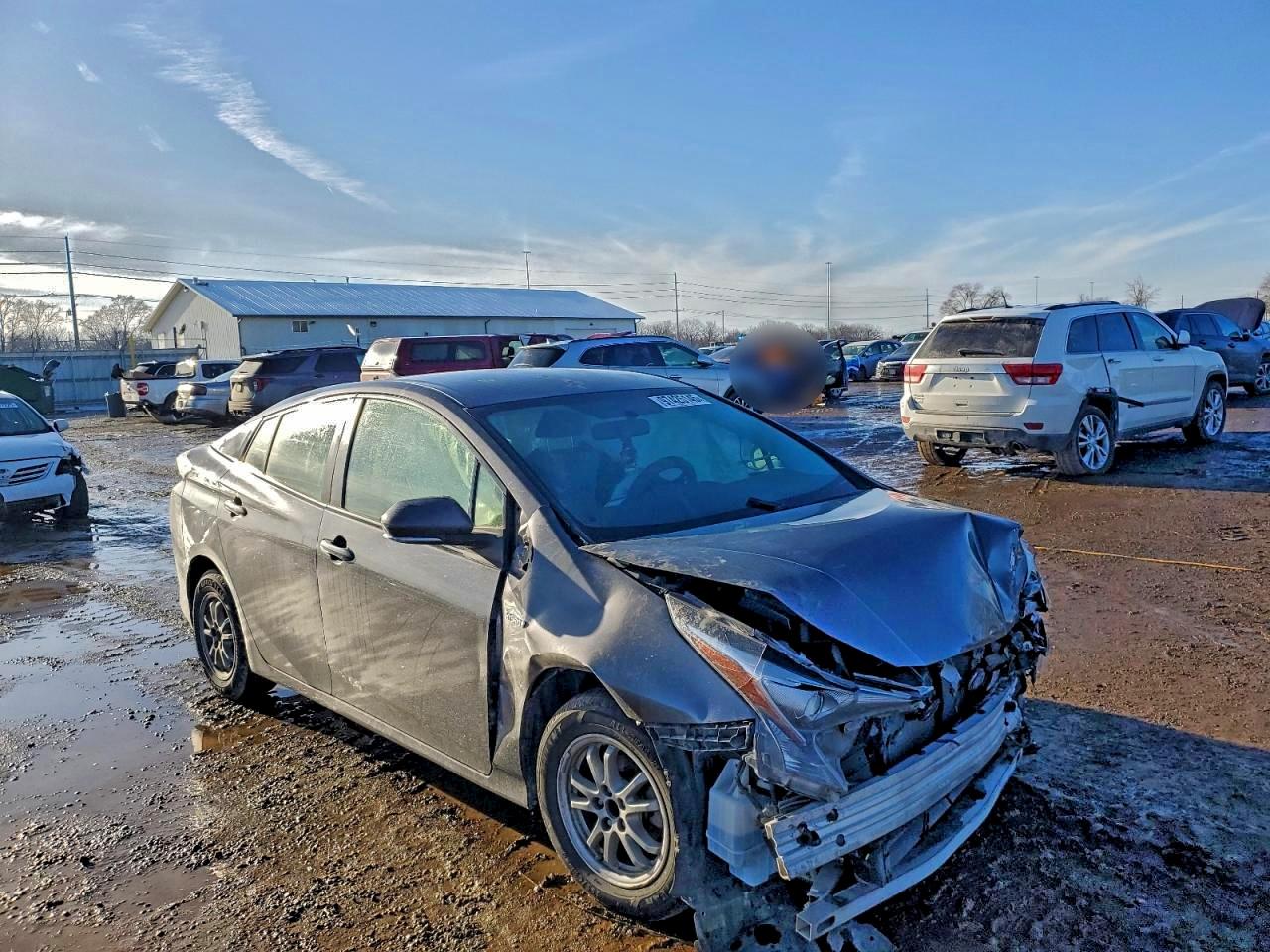2016 TOYOTA PRIUS photo 7