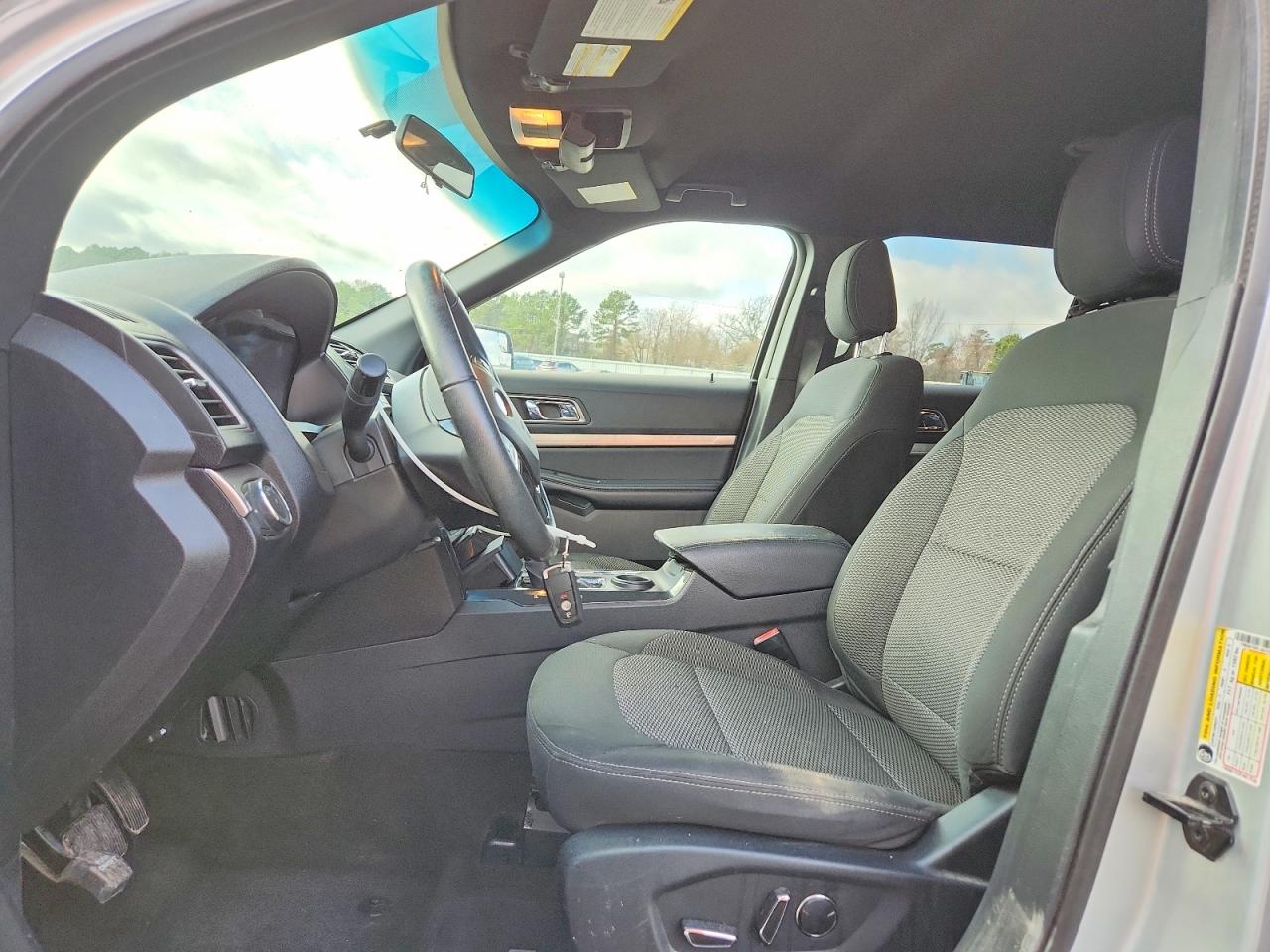 2018 FORD EXPLORER XLT photo 7