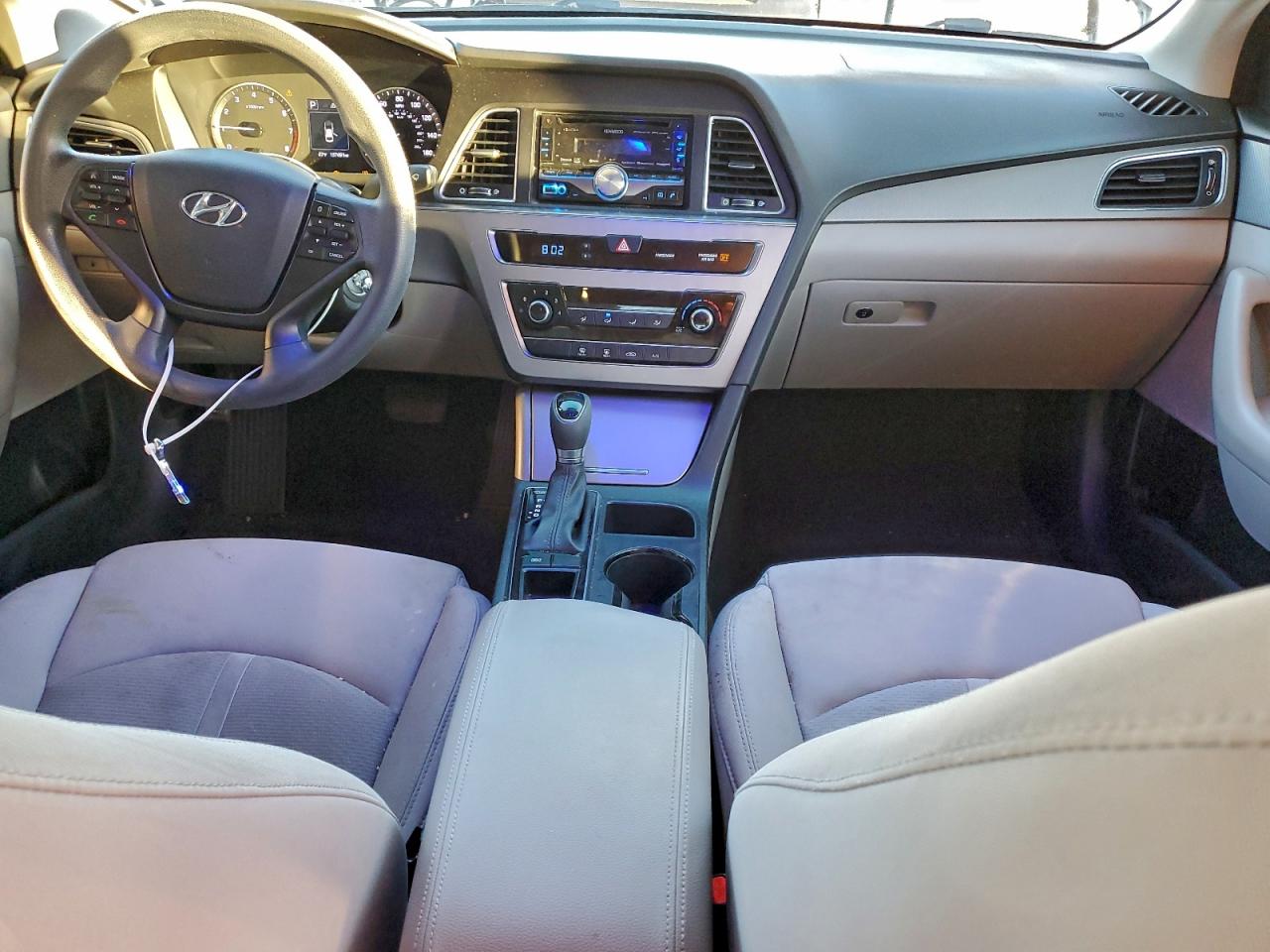 2015 HYUNDAI SONATA SE photo 8